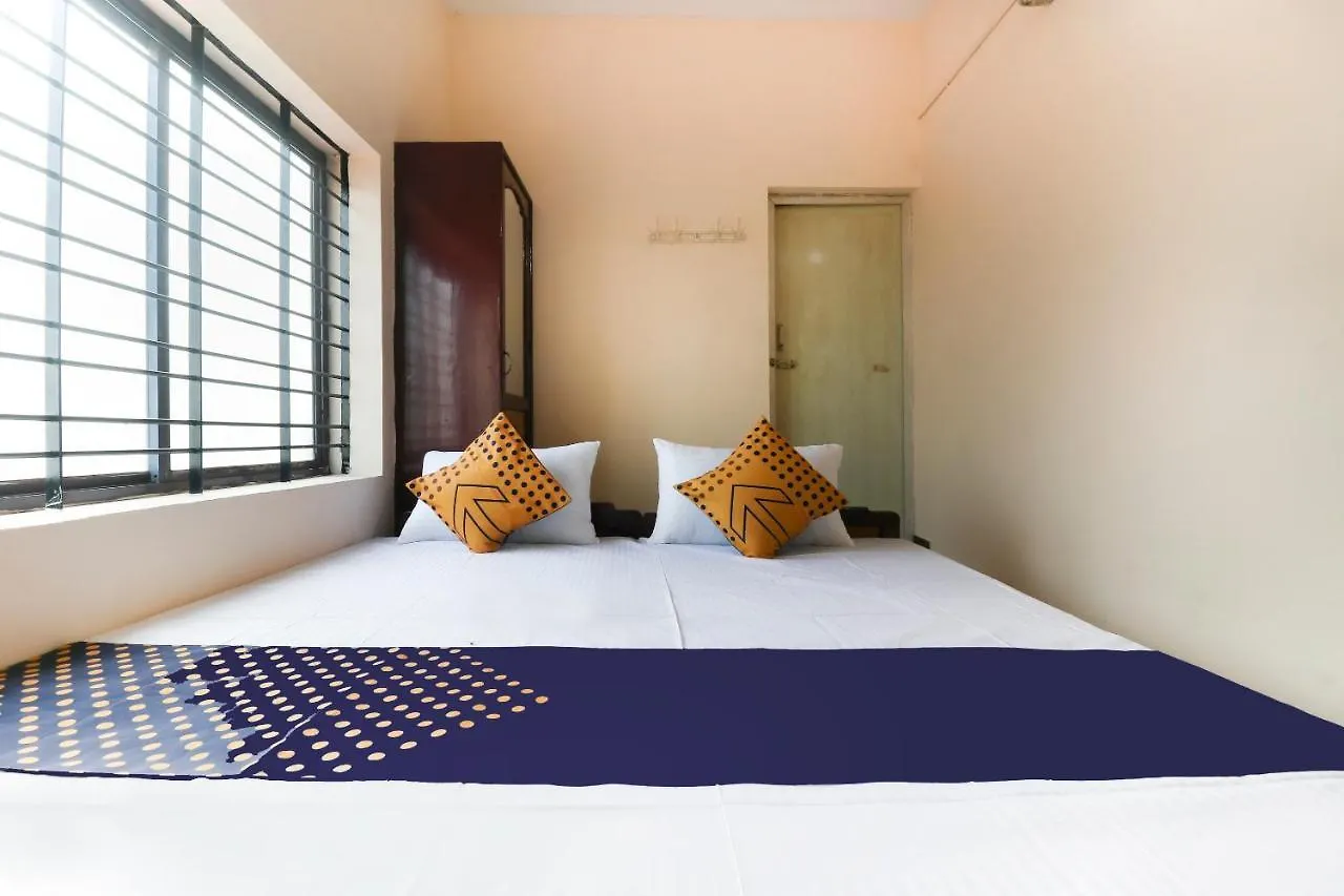 Spot On 67487 Panchami Lodge Palakkad