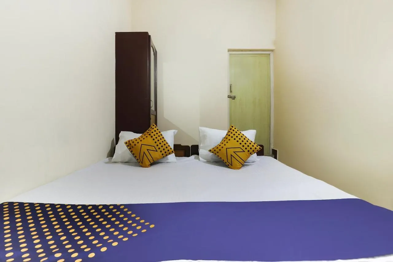 Spot On 67487 Panchami Lodge Palakkad